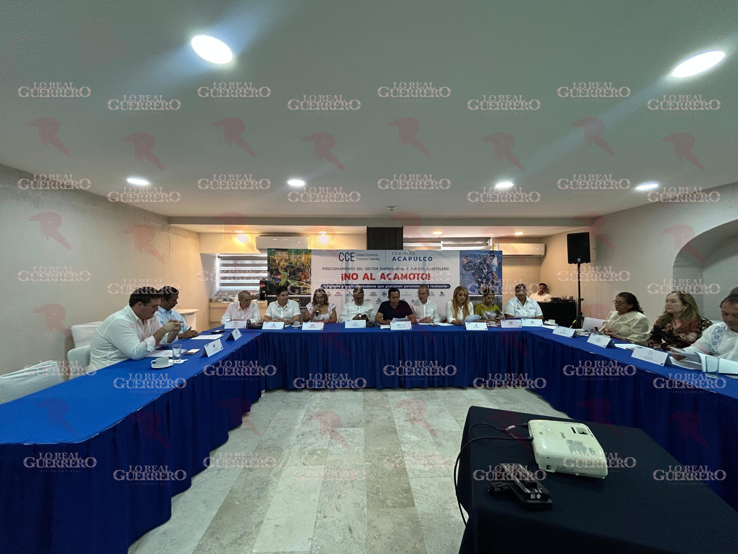 Van empresarios contra el Acamoto