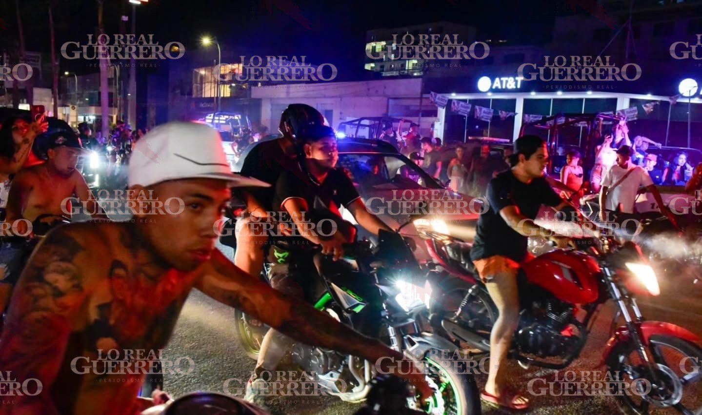 A favor la CANACO del Acamoto