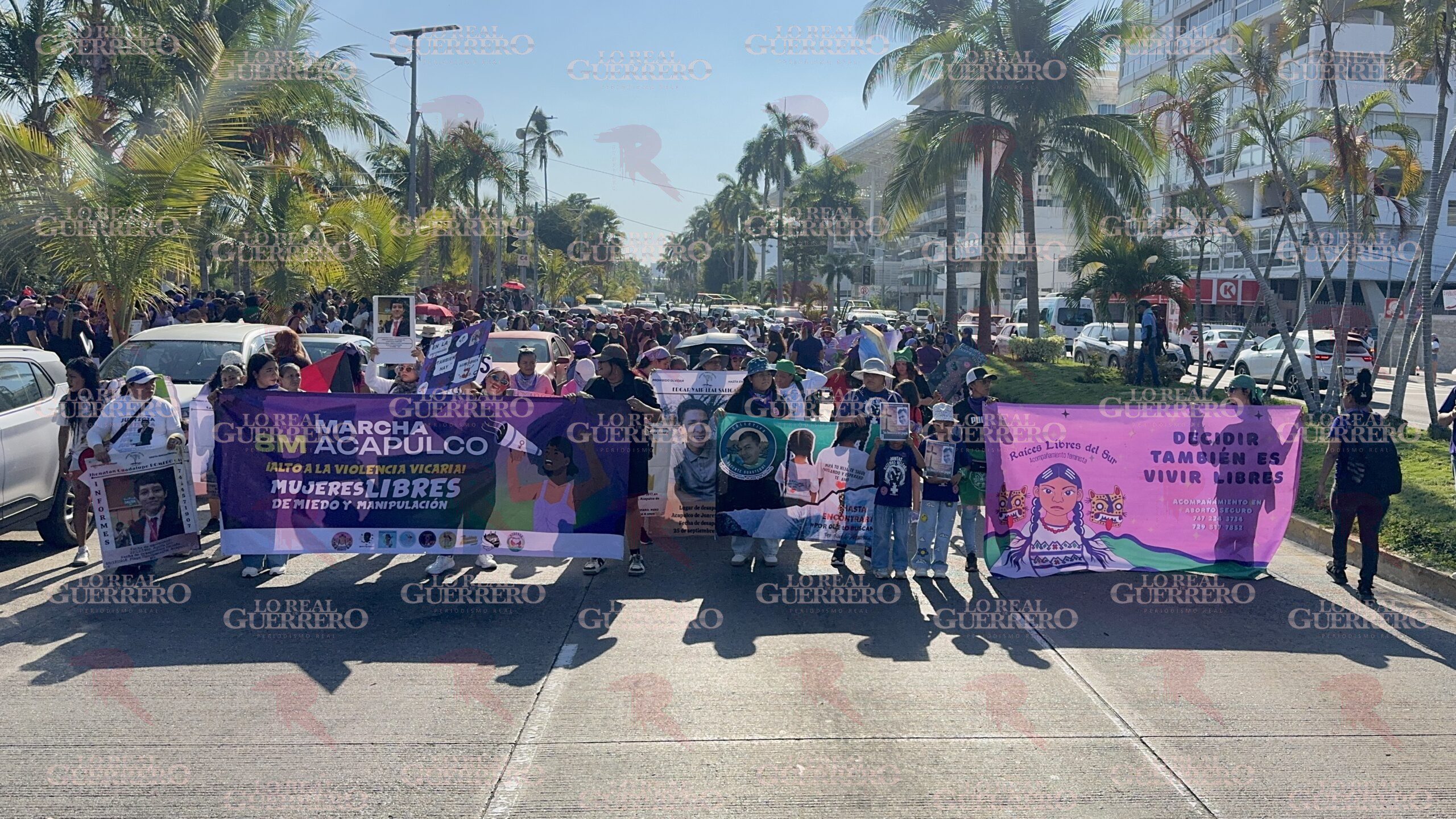 ¡Ni una más!”: Mujeres marchan en Acapulco este 8M contra la violencia vicaria