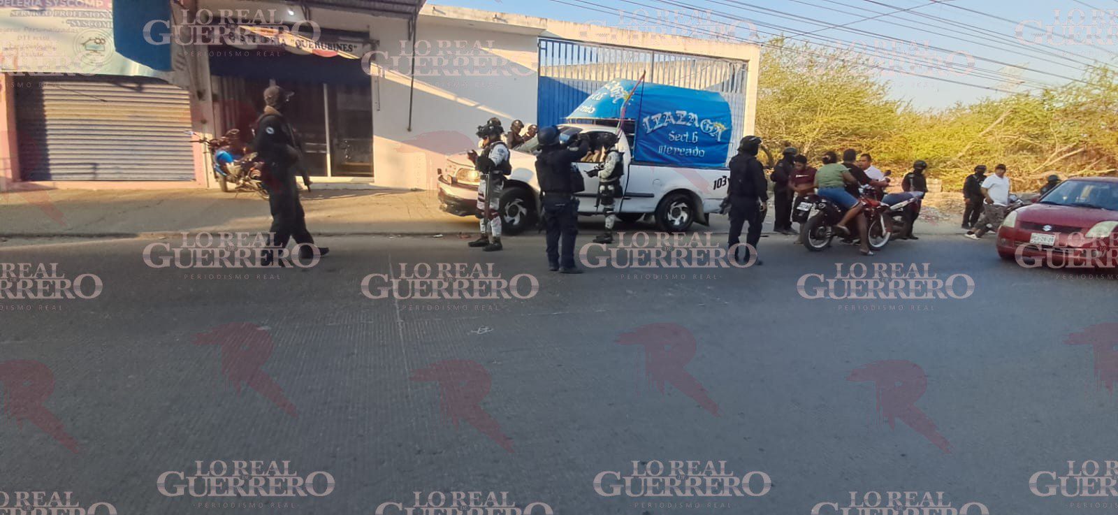 Atacan camioneta de pasajeros del transporte público en Acapulco; hay dos heridos