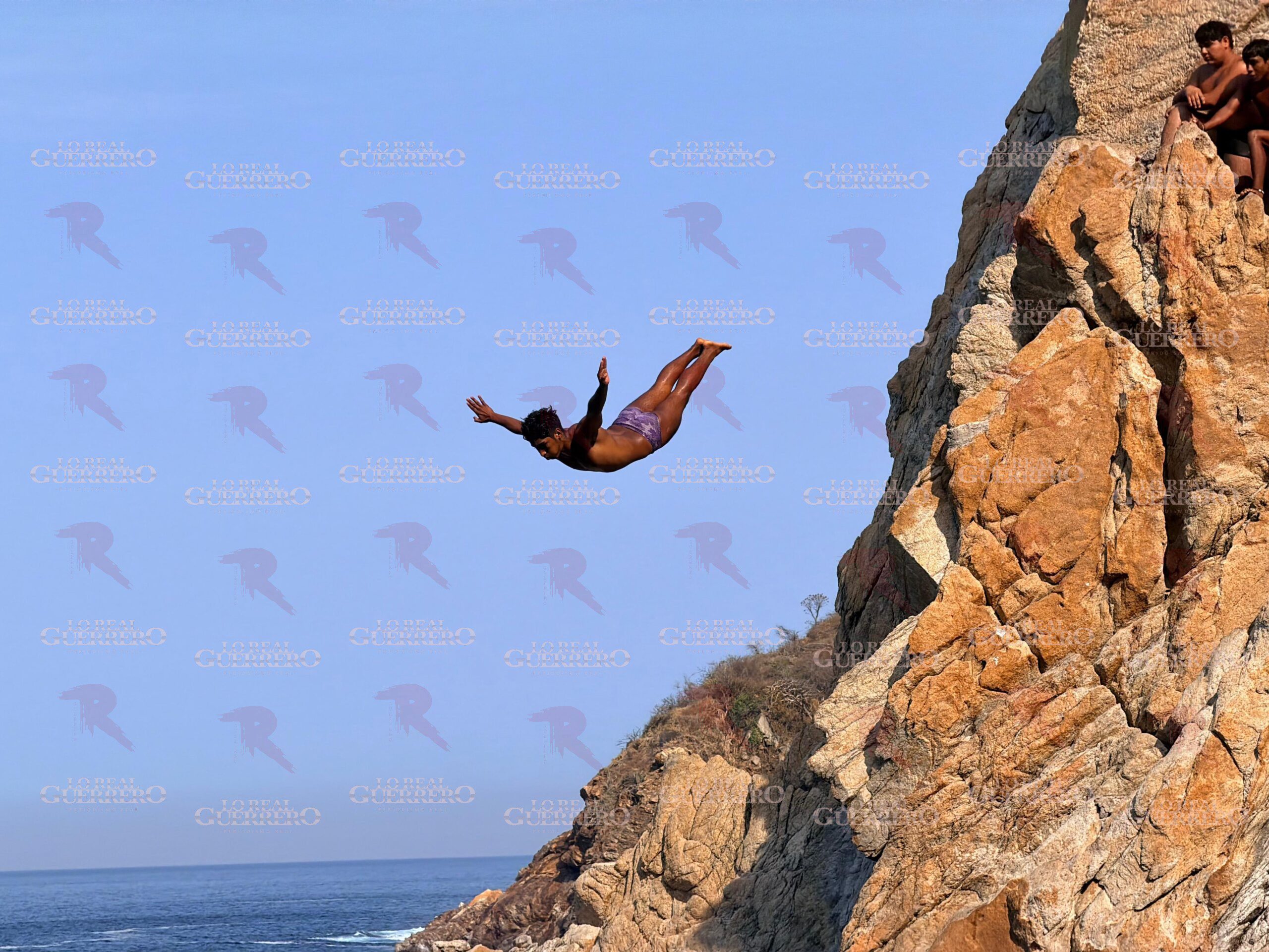 Fomentan en la La Quebrada los clavados de altura con torneo interno