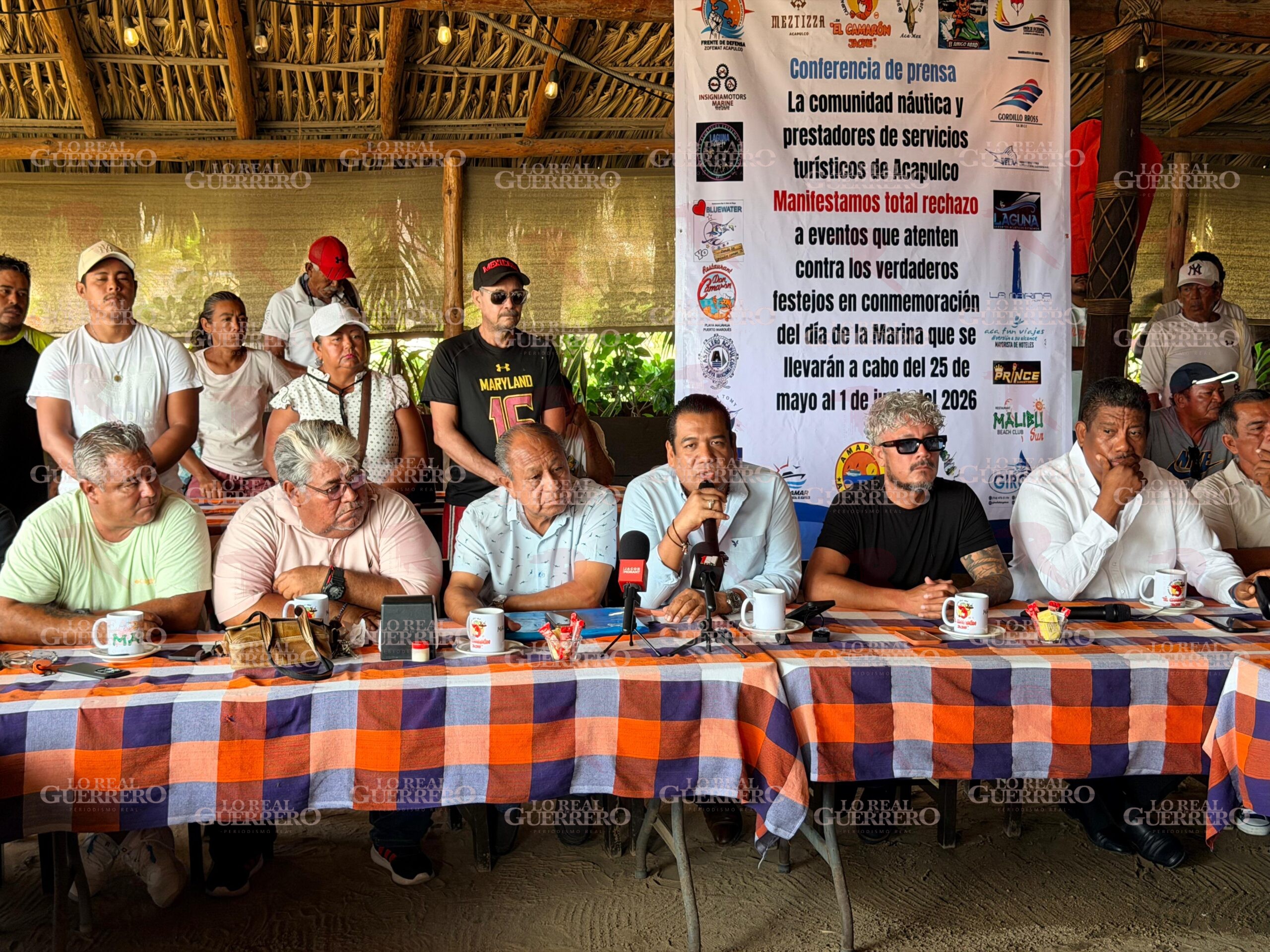 Se pronuncian contra empresa que se adjudica festejo por Día de la Marina