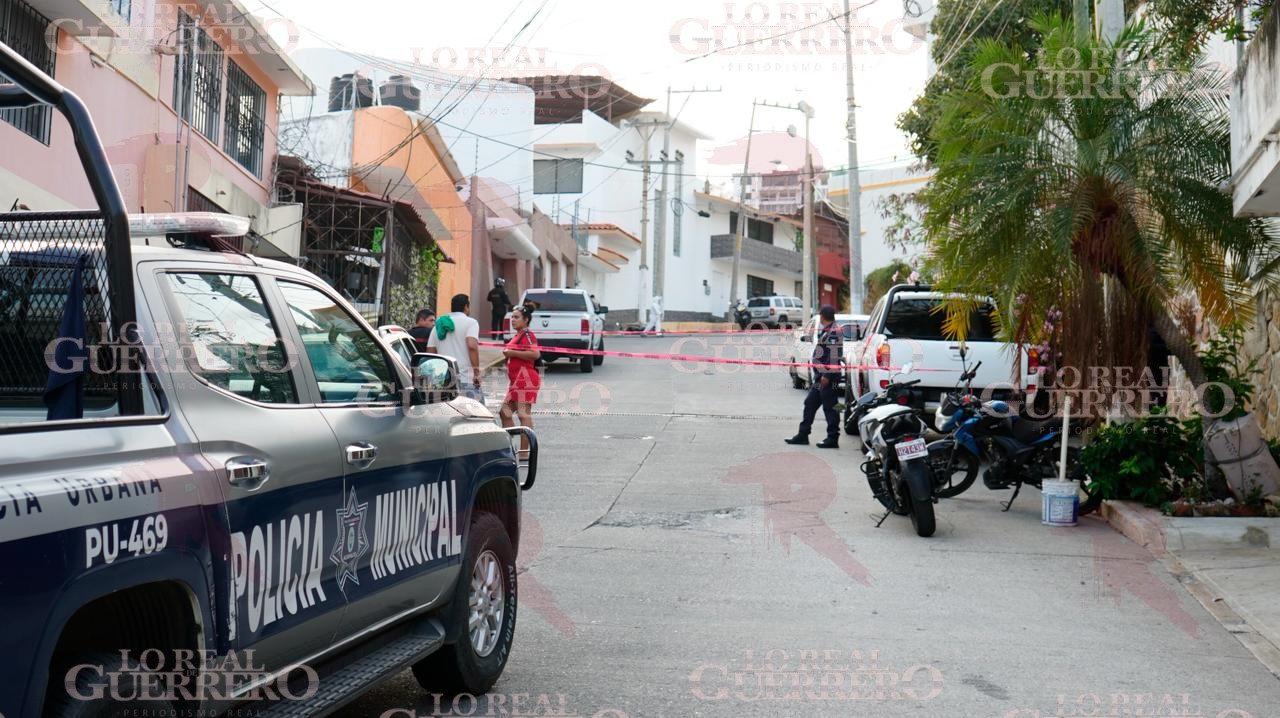Fallece motociclista al derrapar en el fraccionamiento Hornos Insurgentes de Acapulco