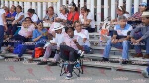 Jubilados mantienen toma de oficinas de Finanzas en Acapulco; alistan marcha en Chilpancingo