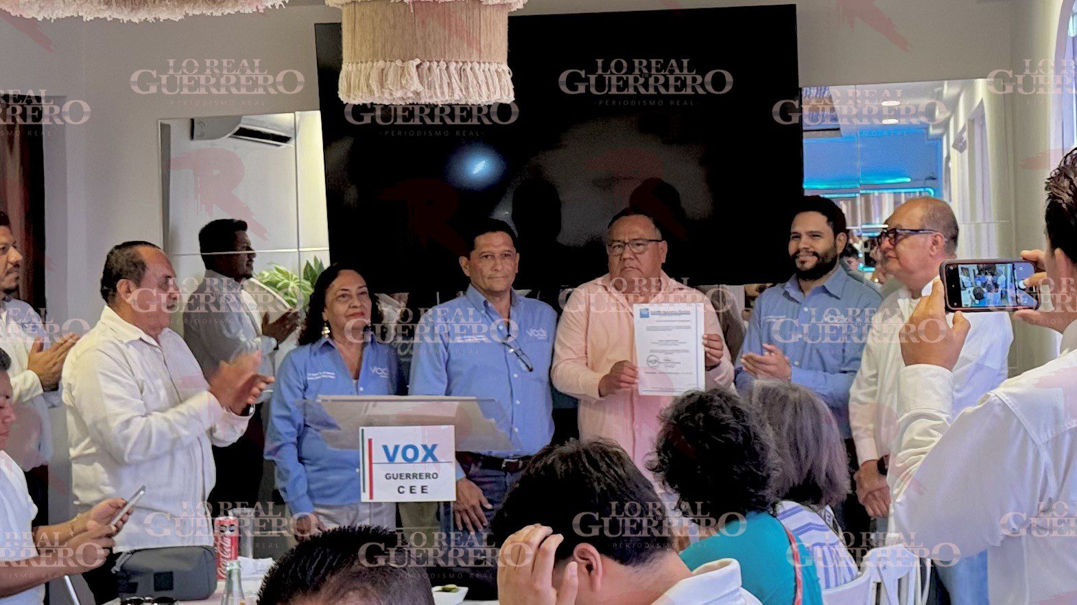 Vox Guerrero suma nuevos perfiles