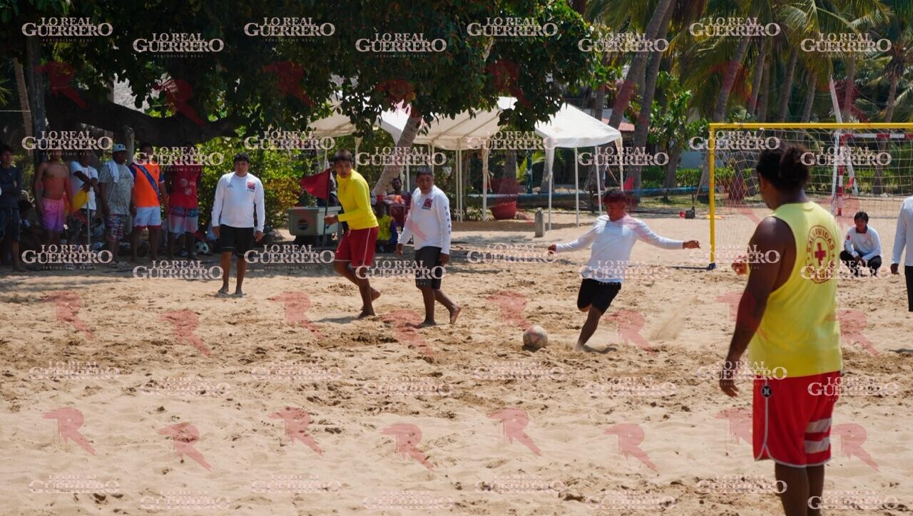 Realizan torneo de fútbol de playa como parte de la conmemoración del Día de la Marina