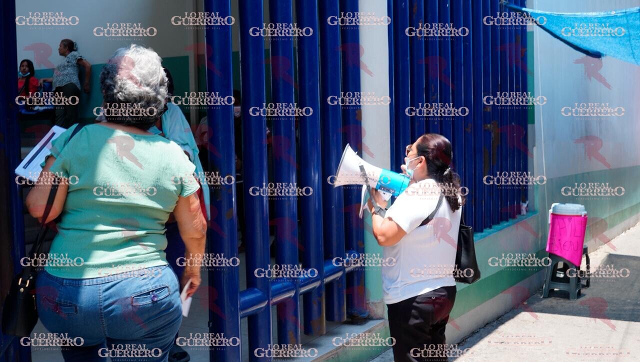Protestan en el IECAN para exigir la entrega de expediente por presunta negligencia médica