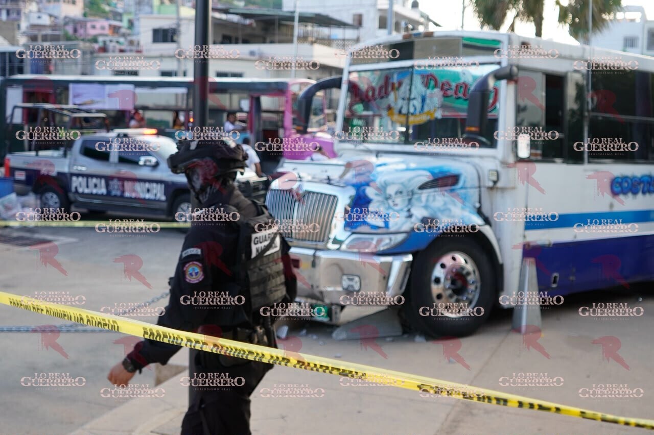 Detienen a presunto agresor tras ataque armado contra camión del transporte público en Acapulco