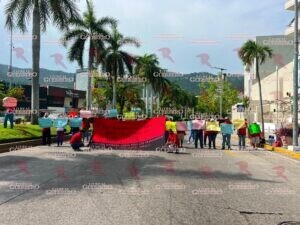 Persisten bloqueos de extrabajadores del Amarea; suman tres días de protesta