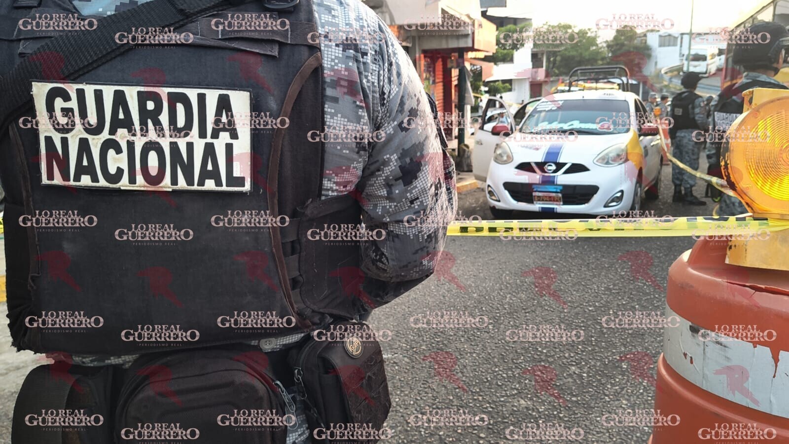 Muere hombre al interior de un taxi colectivo en Las Cruces, Acapulco