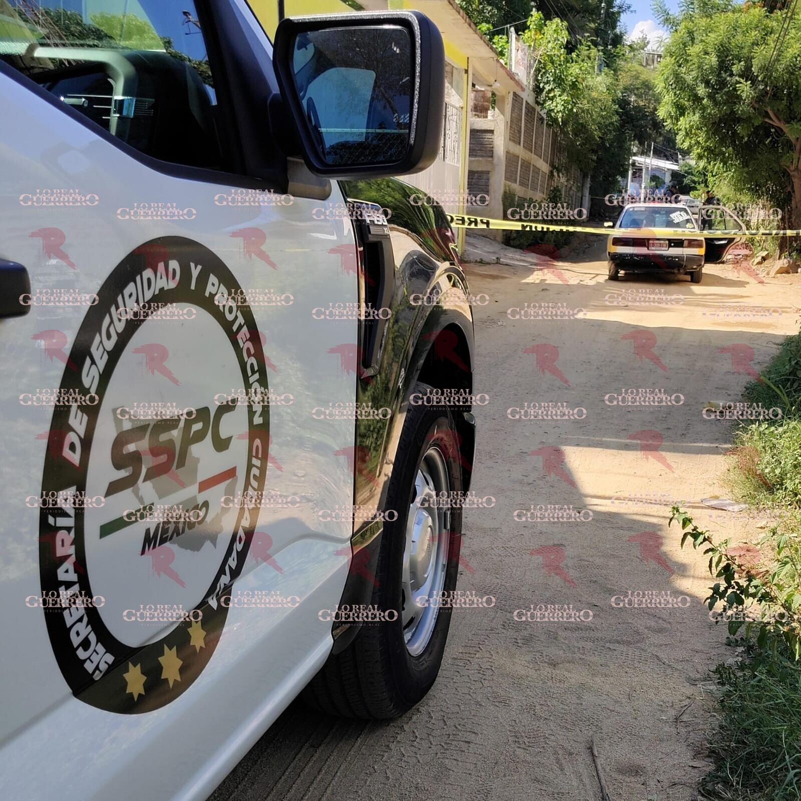Asesinan a dos hombres dentro de un taxi en la zona rural de Acapulco