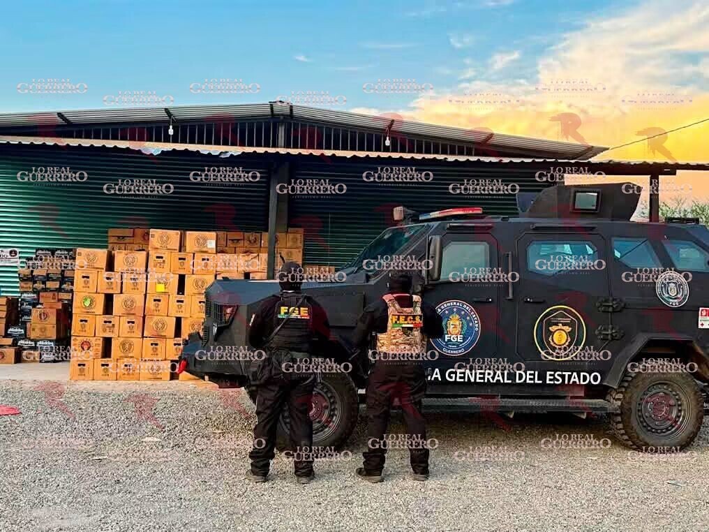 Catean negocio en La Unión por presunta extorsión; aseguran dinero, vehículos y cerveza