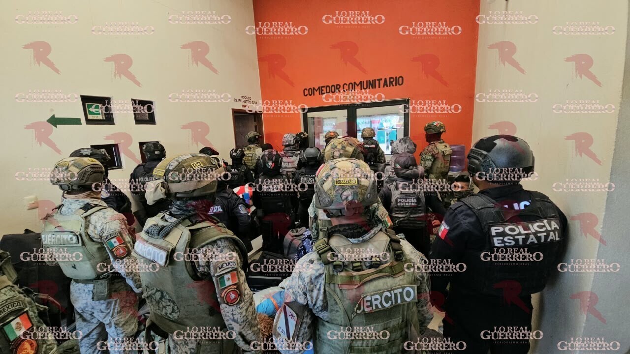Retienen a 29 policías y militares tras enfrentamiento en Quechultenango; reportan dos muertos y varios heridos
