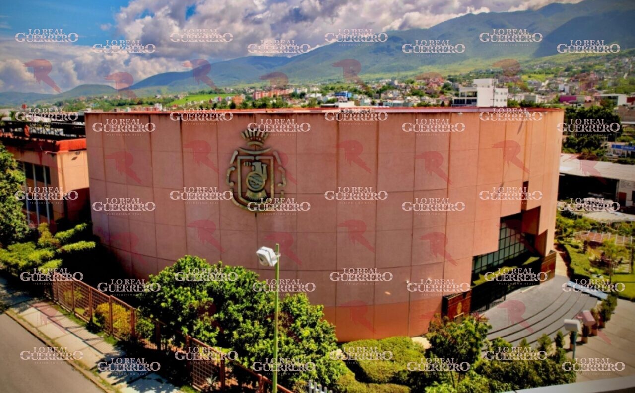 FGE indaga cheques cobrados a nombre de diputada en Congreso de Guerrero