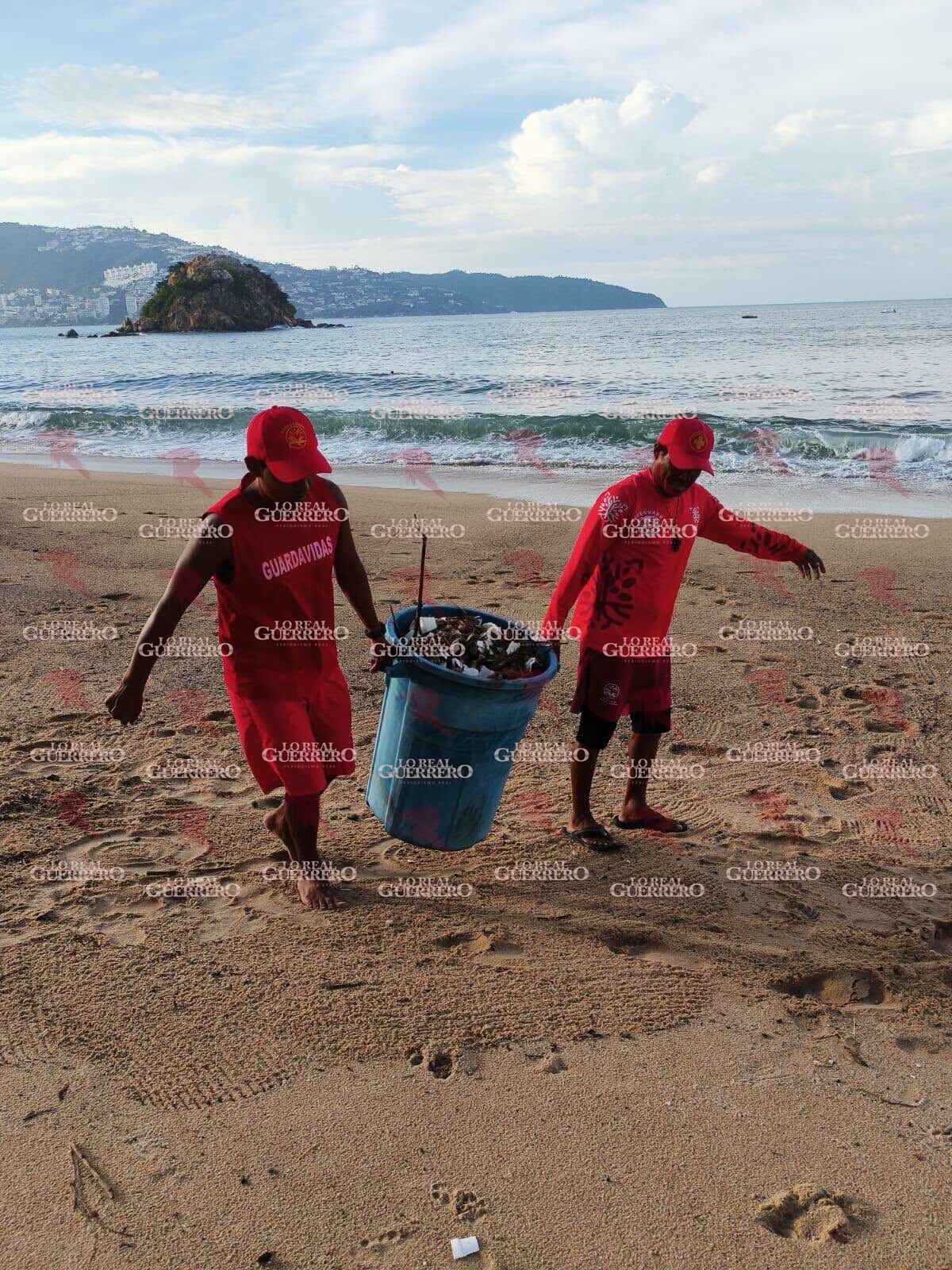 Polo arrastra unas 30 toneladas de basura a playas de Acapulco