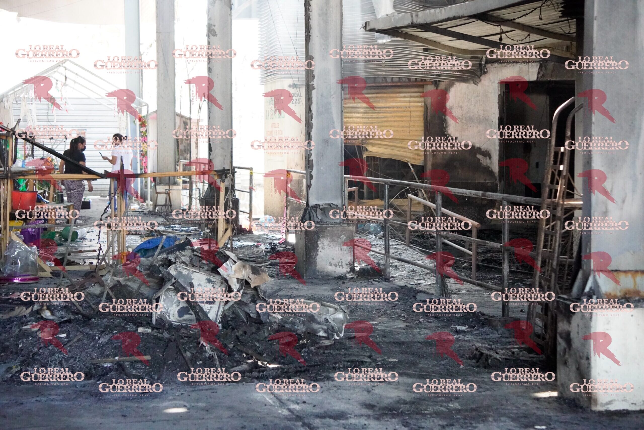 Niegan comerciantes que pirotecnia haya provocado incendio en el Mercado Central de Acapulco