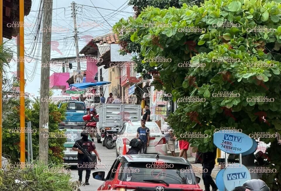 Ejecutan a un hombre en pleno centro de Ometepec; era joyero