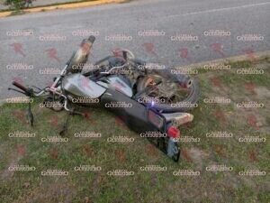 Muere motociclista tras impactarse contra el camellón en Iguala