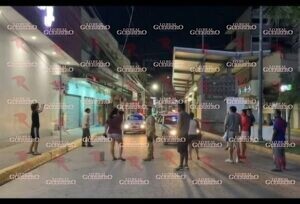 Bloquean la avenida Cuauhtémoc para exigir reparación de cableado eléctrico en barrio de Acapulco