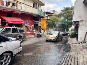 Protestan vecinos de Las Crucitas por tres días sin luz
